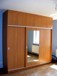 Vestavěná skřín 02